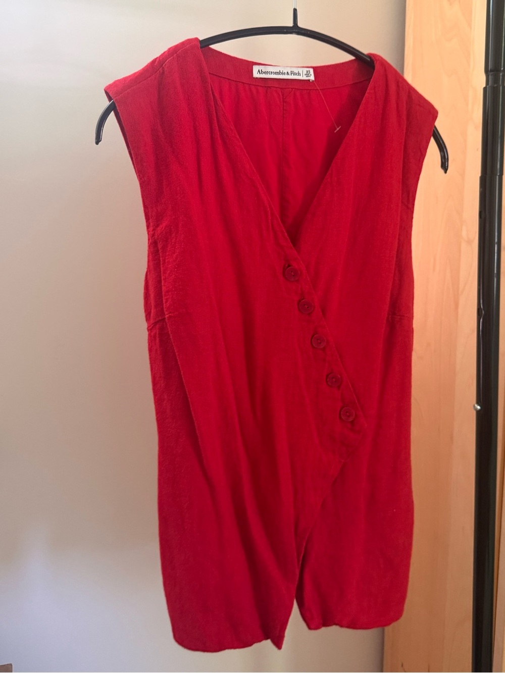 Abercrombie & Fitch Red Sleeveless Diagonal Button Vest